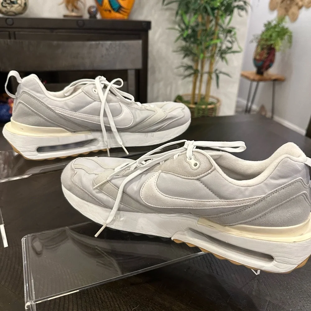 Nike Men's Athletic Shoes - White - Picture 3 of 13